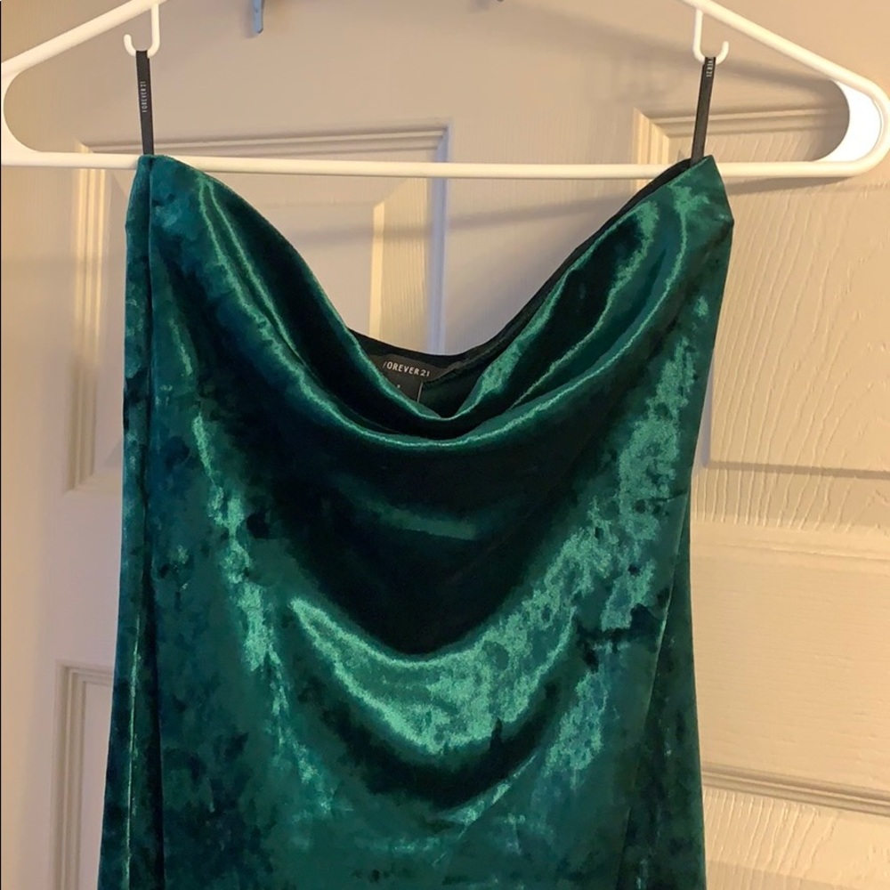 GREEN VELVET SMALL FOREVER21 STRAPLESS DRESS
